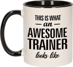 Cadeau Awesome Trainer / Geweldige Trainer Beker / Mok - Zwart Met Wit - 300 Ml Keramiek - Zwarte Bekers