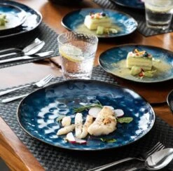 Serviesset 8 Personen - 24 Delig - Handgemaakt - Blauw 8 Serviesset 8 Personen - 24 Delig - Handgemaakt - Blauw -Brita Shop 1200x1185 1