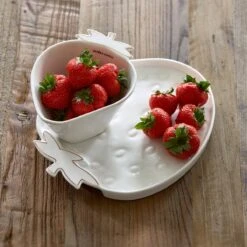 Riviera Maison Fruitvergiet, Aardbeien Zeef - Tasty Strawberry Colander - Wit / Goud - Porselein - 1 Stuk -Brita Shop 1200x1200 521