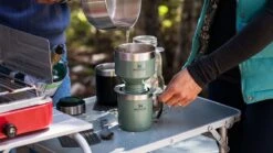 Stanley The Legendary Camp Mug 0,35L - Beker - Hammertone Green -Brita Shop 1200x675 7