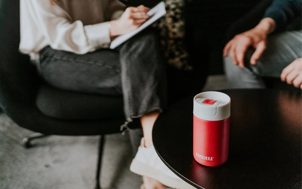 Kambukka Olympus Thermosbeker 300 Ml - Makkelijk Reinigen - Lekvrije Koffiebeker - RVS - Cherry Cake 4 Kambukka Olympus Thermosbeker 300 Ml - Makkelijk Reinigen - Lekvrije Koffiebeker - RVS - Cherry Cake - Afbeelding 2