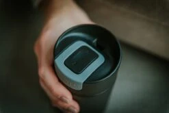 Kambukka Olympus Thermosbeker 300 Ml - Makkelijk Reinigen - Lekvrije Koffiebeker - RVS - Jet Black -Brita Shop 1200x800 28