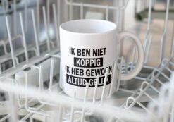 Mok Met Tekst: Ik Ben Niet Koppig. Ik Heb Gewoon Altijd Gelijk | Grappige Mok | Grappige Cadeaus -Brita Shop 1200x840