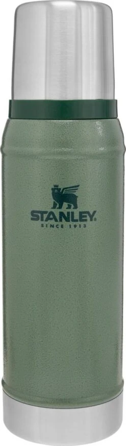 Stanley The Legendary Classic Bottle 0,75L - Thermosfles - Hammertone Green -Brita Shop 339x1200 1