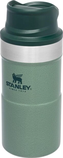 Stanley The Trigger-Action Travel Mug 0,25L - Thermosfles - Hammertone Green 18 Stanley The Trigger-Action Travel Mug 0,25L - Thermosfles - Hammertone Green -Brita Shop 478x1200