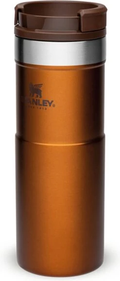 Stanley The NeverLeak™ Travel Mug 0,47L NEW - Thermosfles - Maple -Brita Shop 515x1200